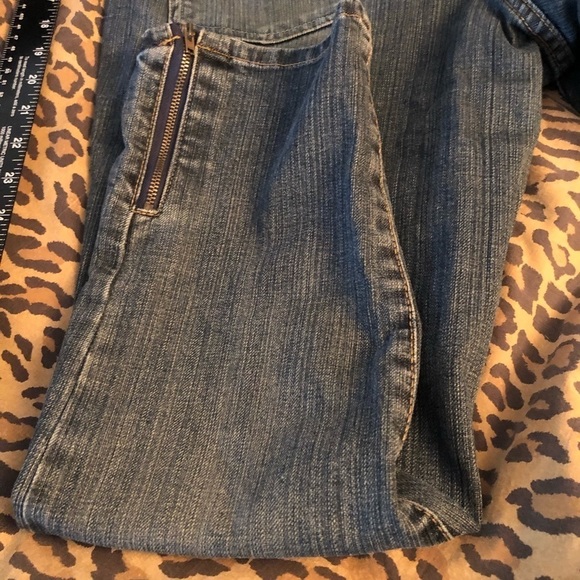 Bitten by Sarah Jessica Parker size 12 moto jeans with stretch zip at ankle - Picture 6 of 13